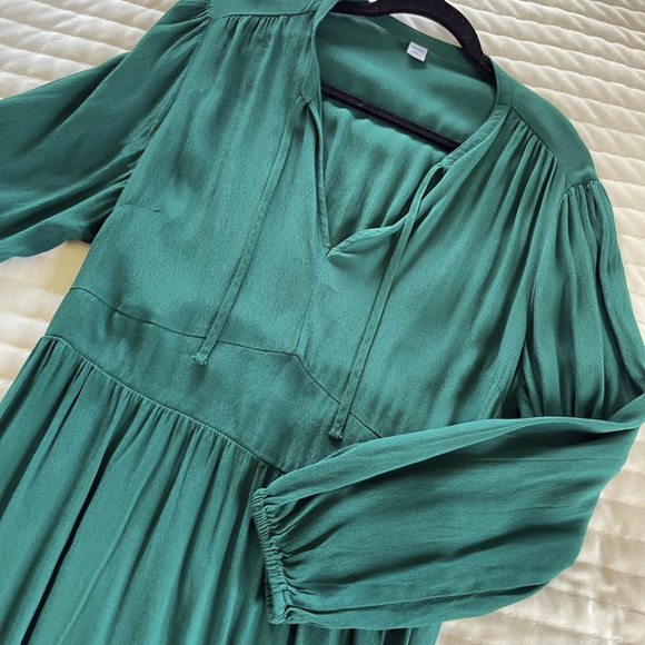 Old Navy boho midi dress. Size Large. EUC. - Picture 3 of 7